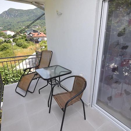 Subotic S Apartmani Risan Exterior foto
